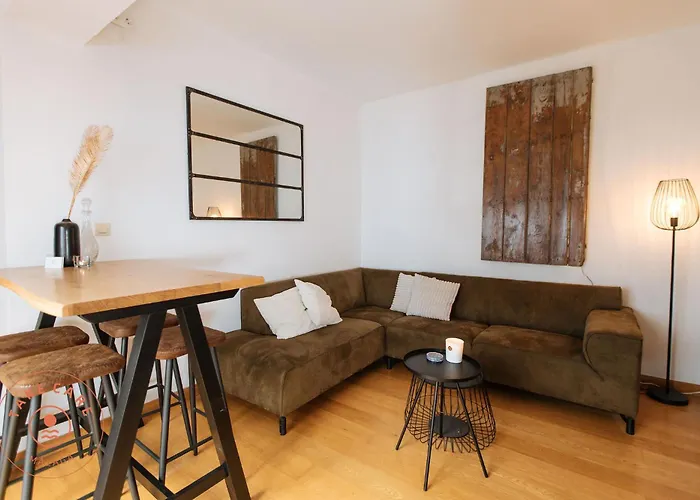Apartment Casa Riad With Spacious Patio - Tcm